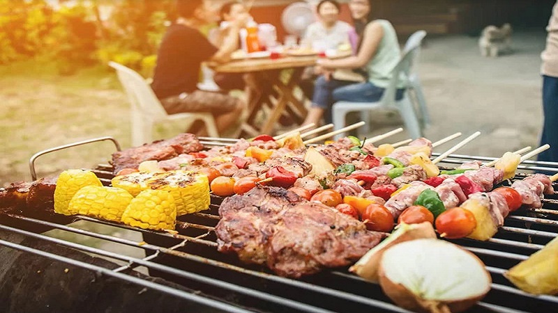 Tiệc BBQ – tiệc ngoài trời